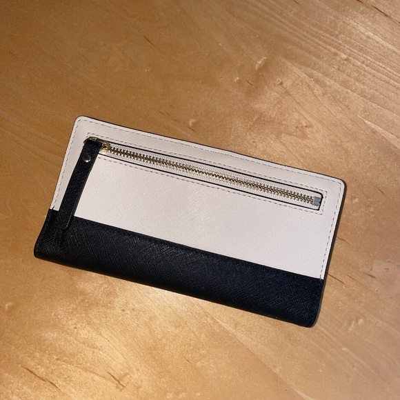 Kate Spade wallet - Picture 3 of 3